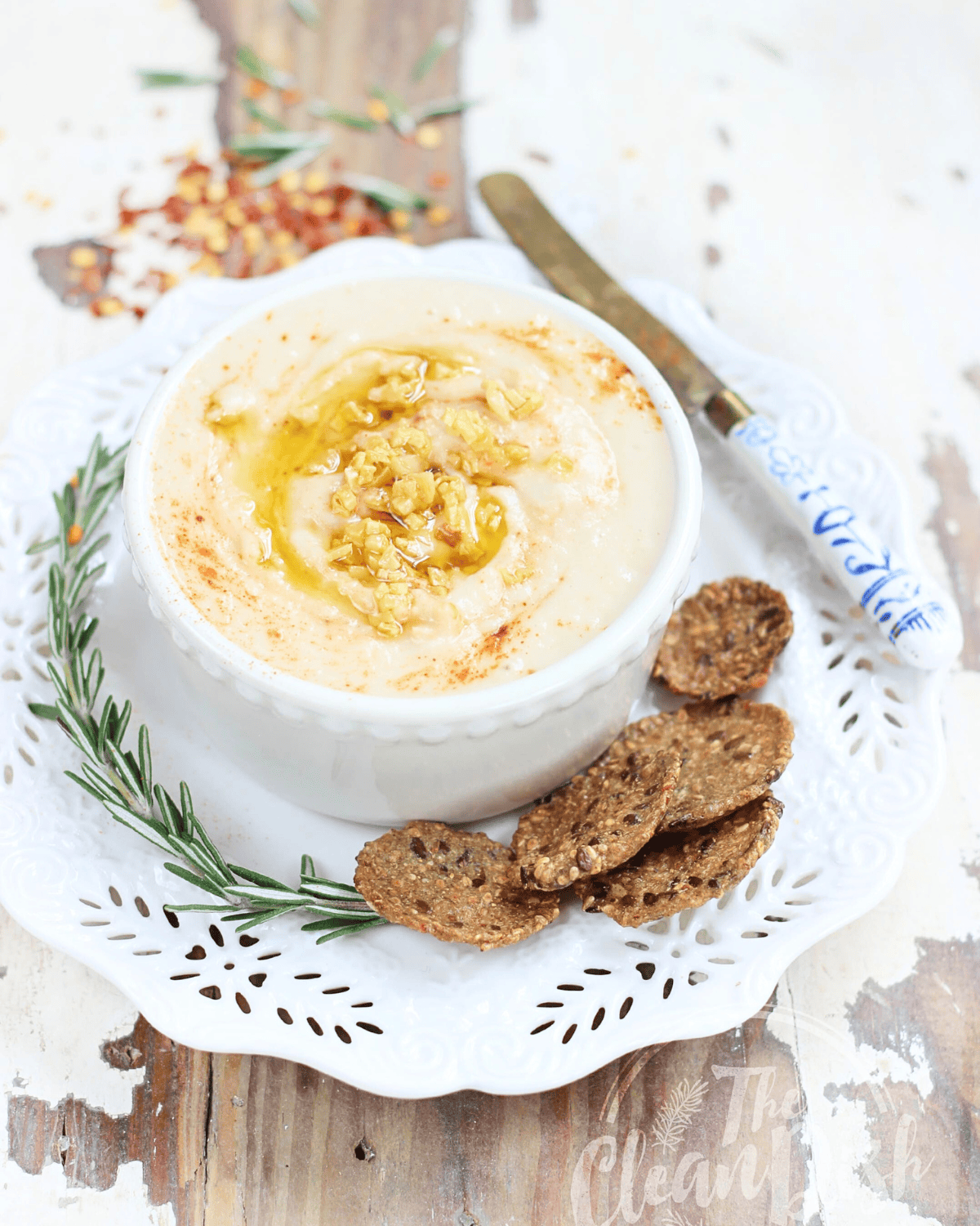 Guilt-Free Roasted Garlic White Bean Dip: Healthy Vegan Recipe